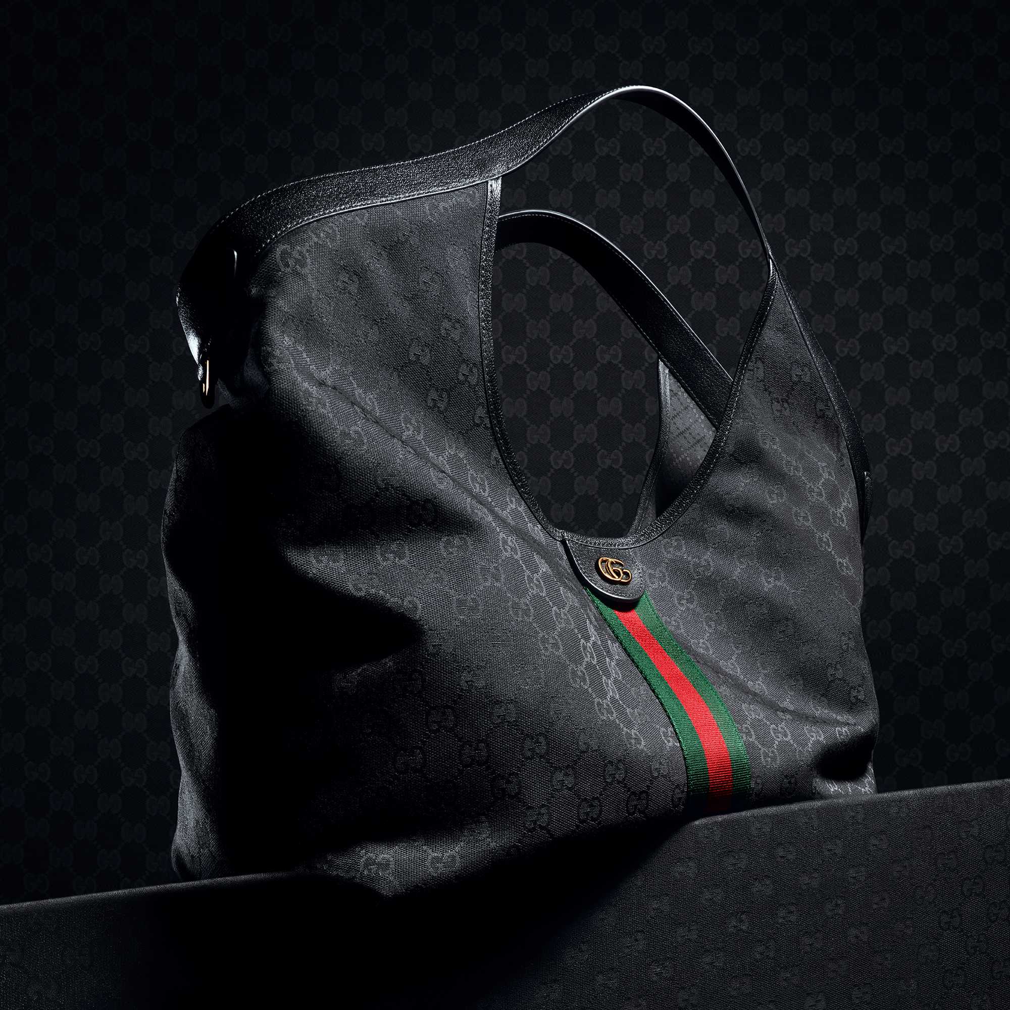 Gucci Giglio in black GG Canvas