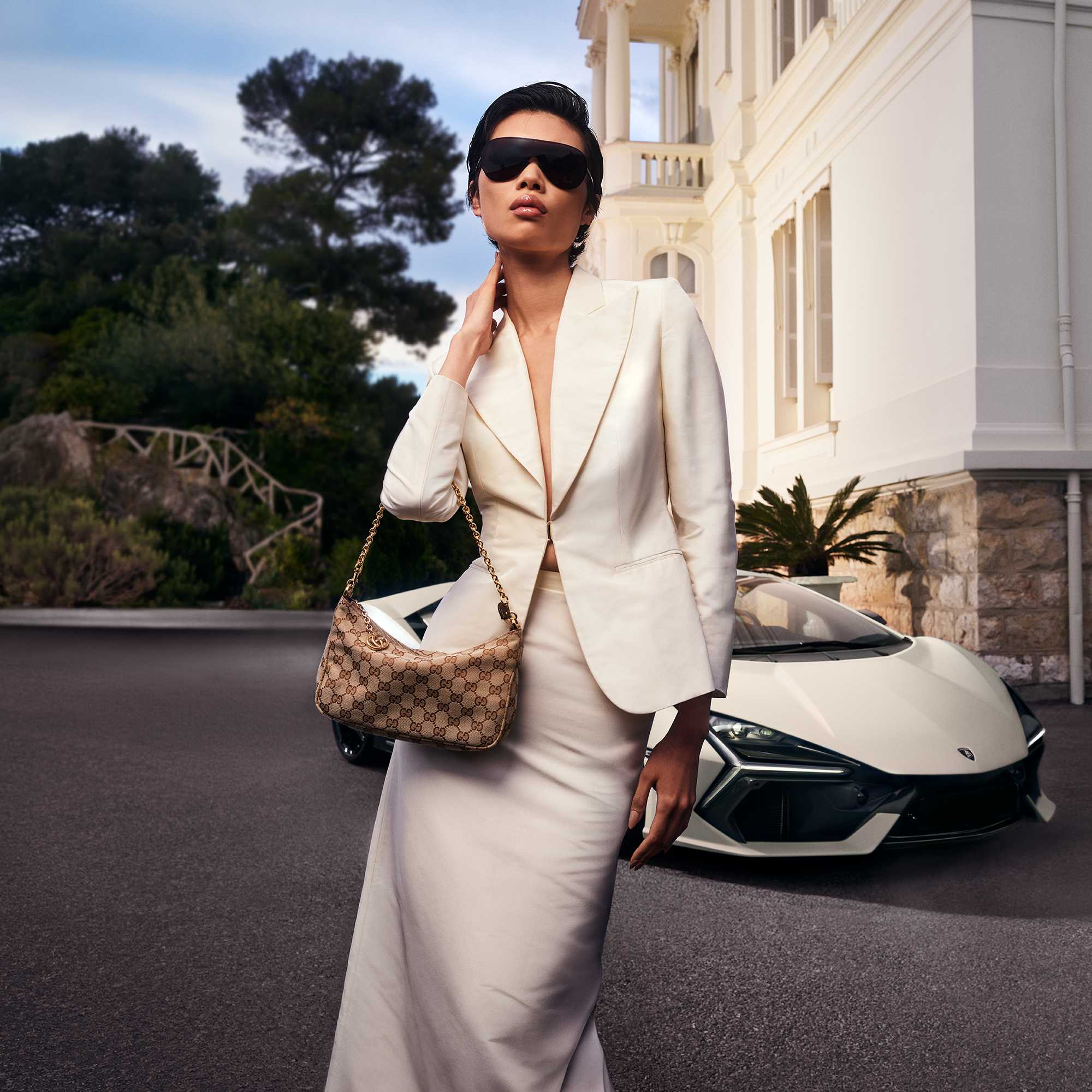 Lady Lunetta Chain bag in GG canvas