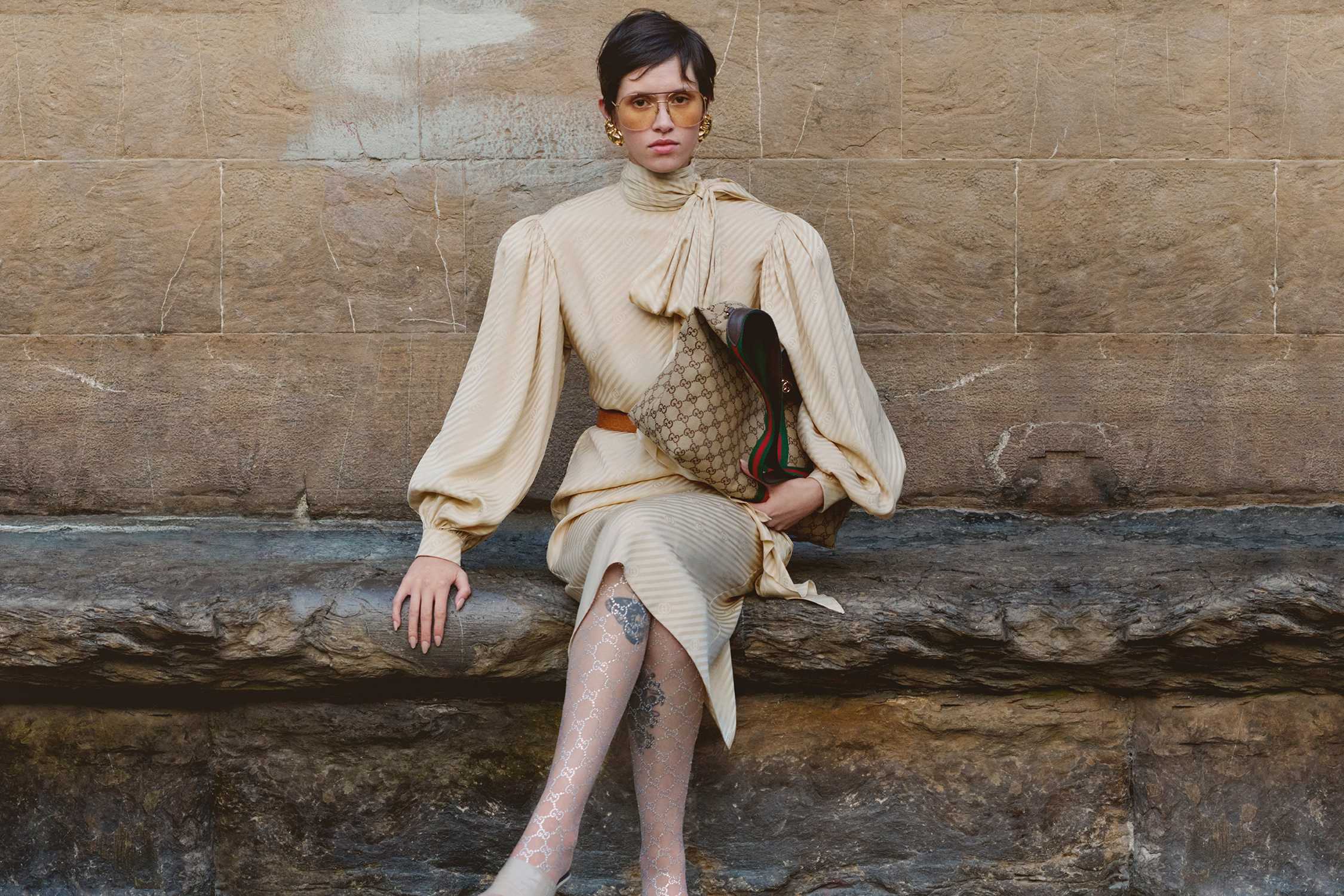 Brown Gucci bag with stripes