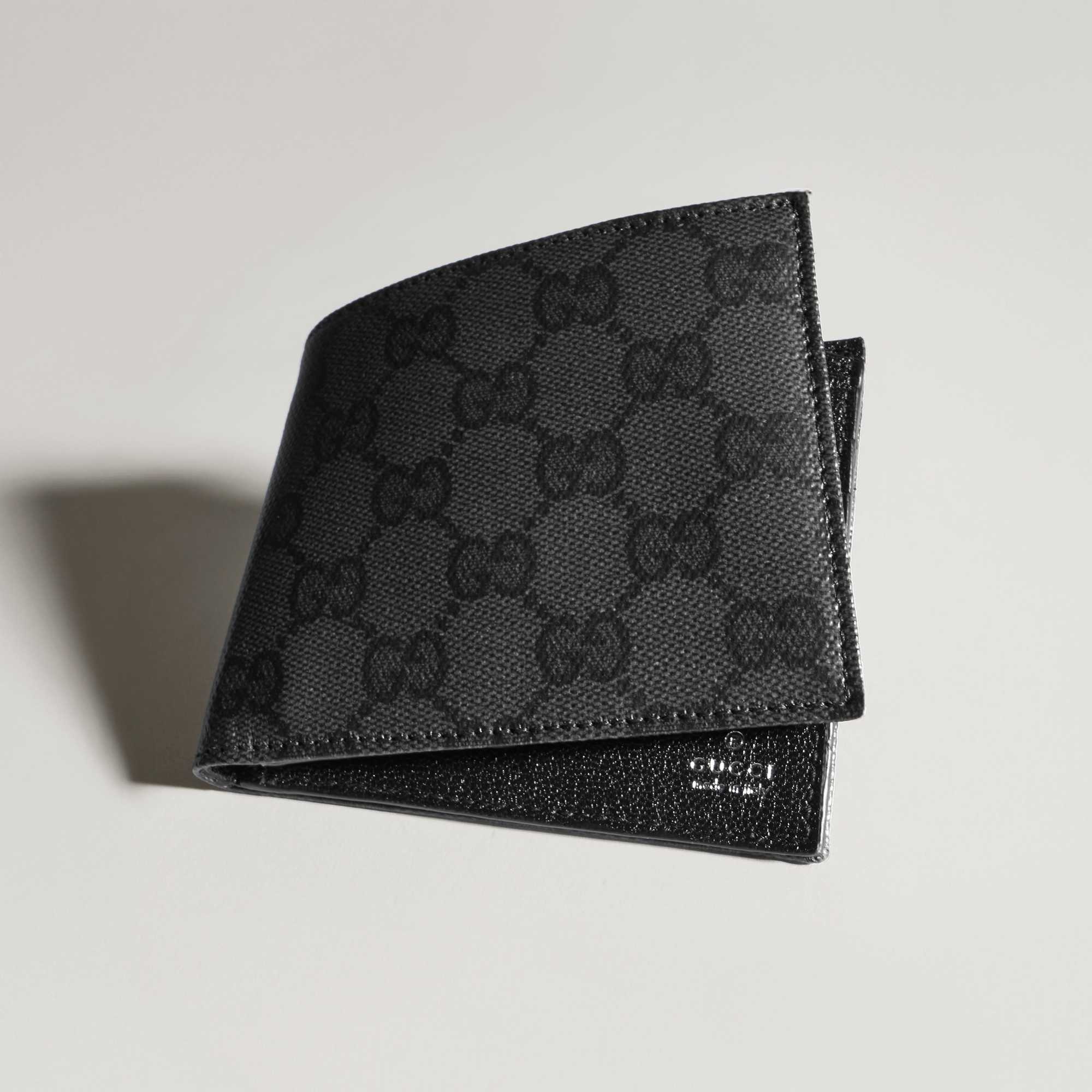 Gucci Essence bi-fold wallet in black GG canvas