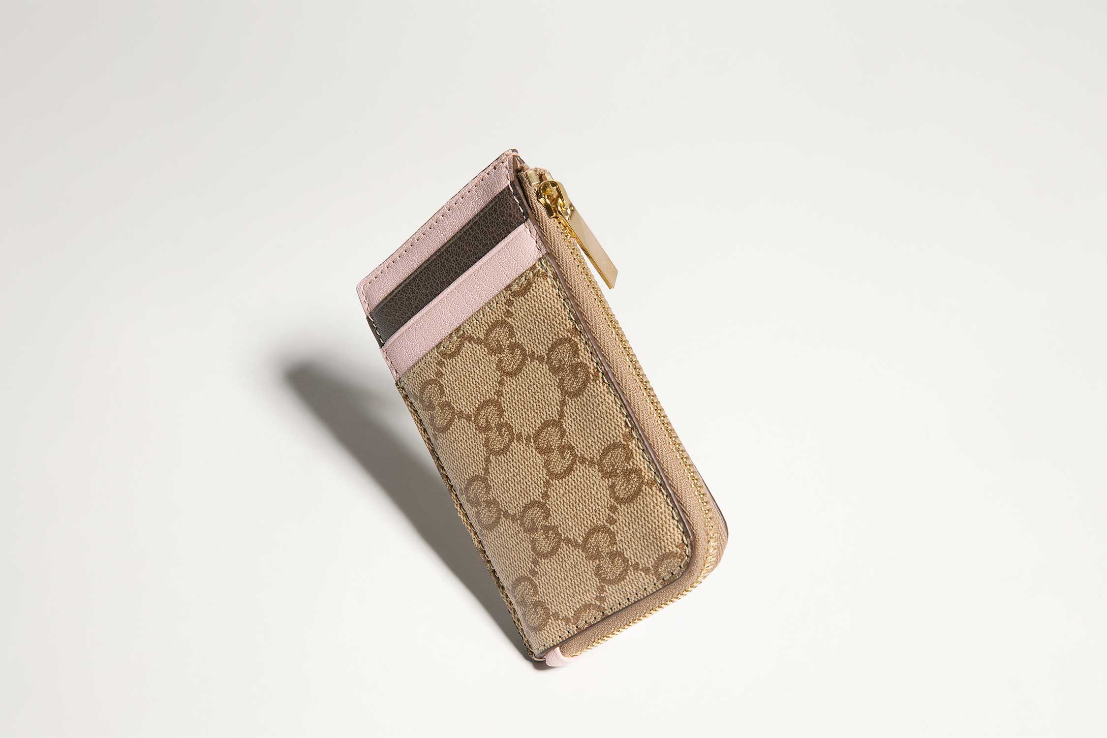 Beige pink Gucci zipped cardholder