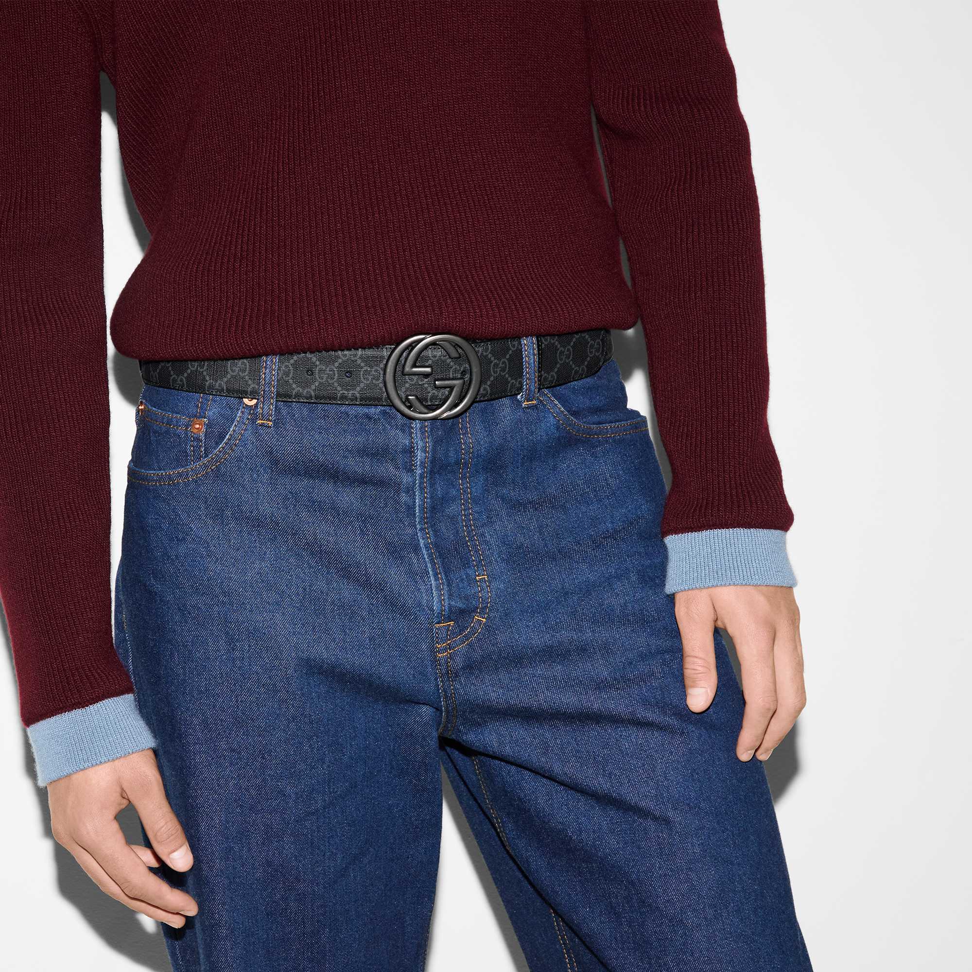 Gucci belt with gold buckle