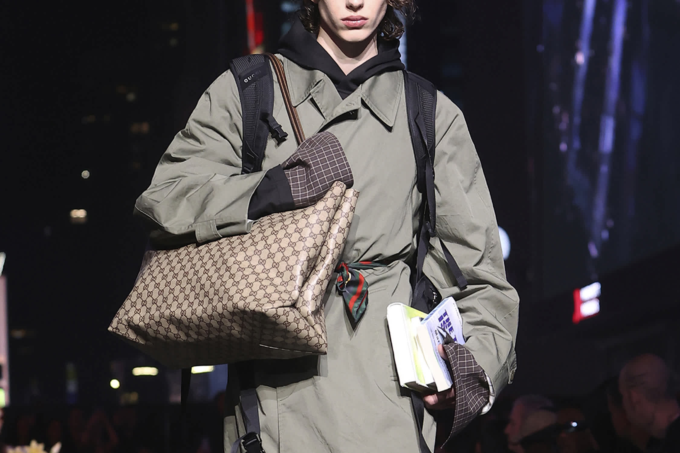 Beige GG monogram Gucci tote bag