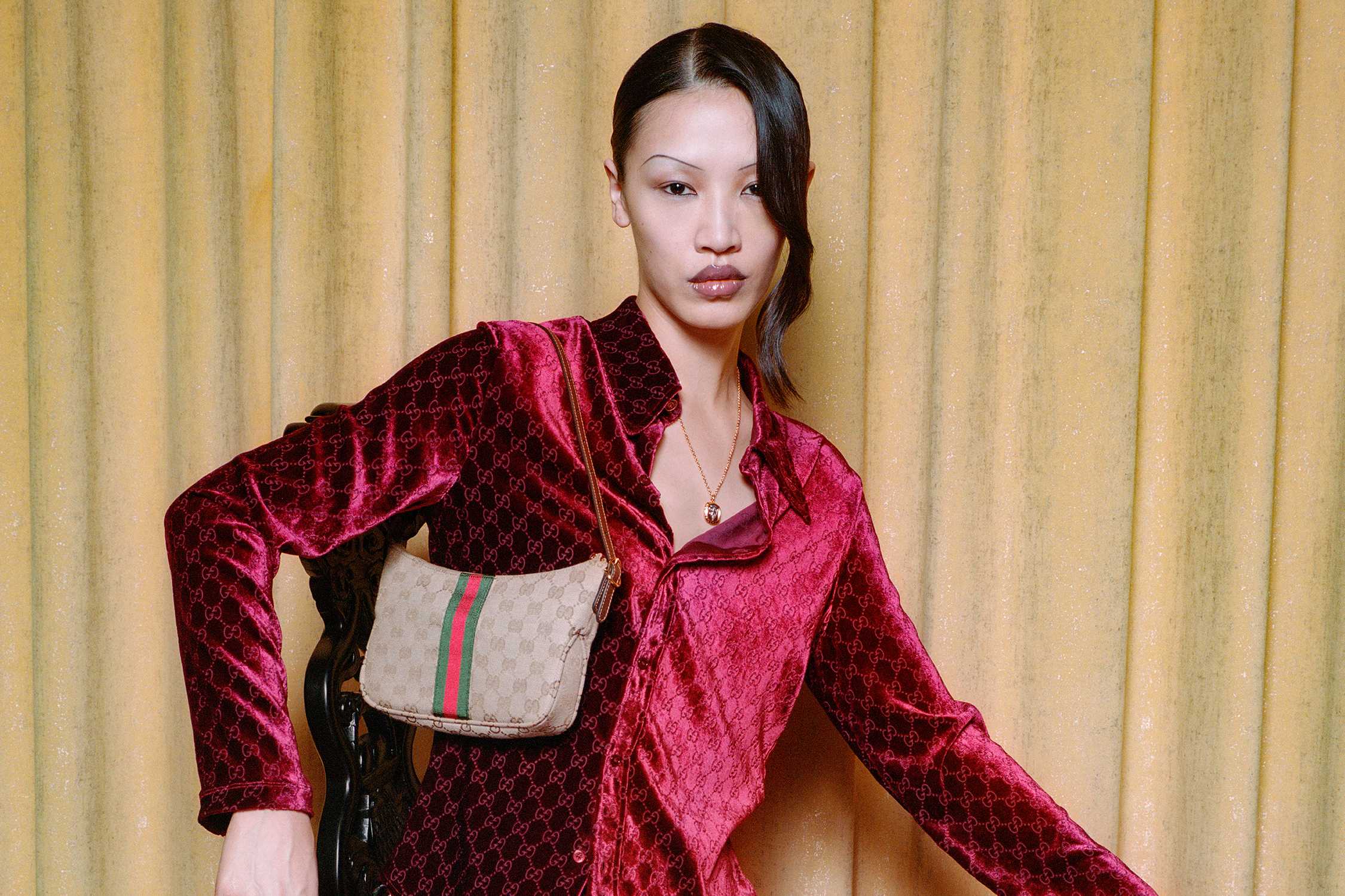 Gucci bag with red shirt