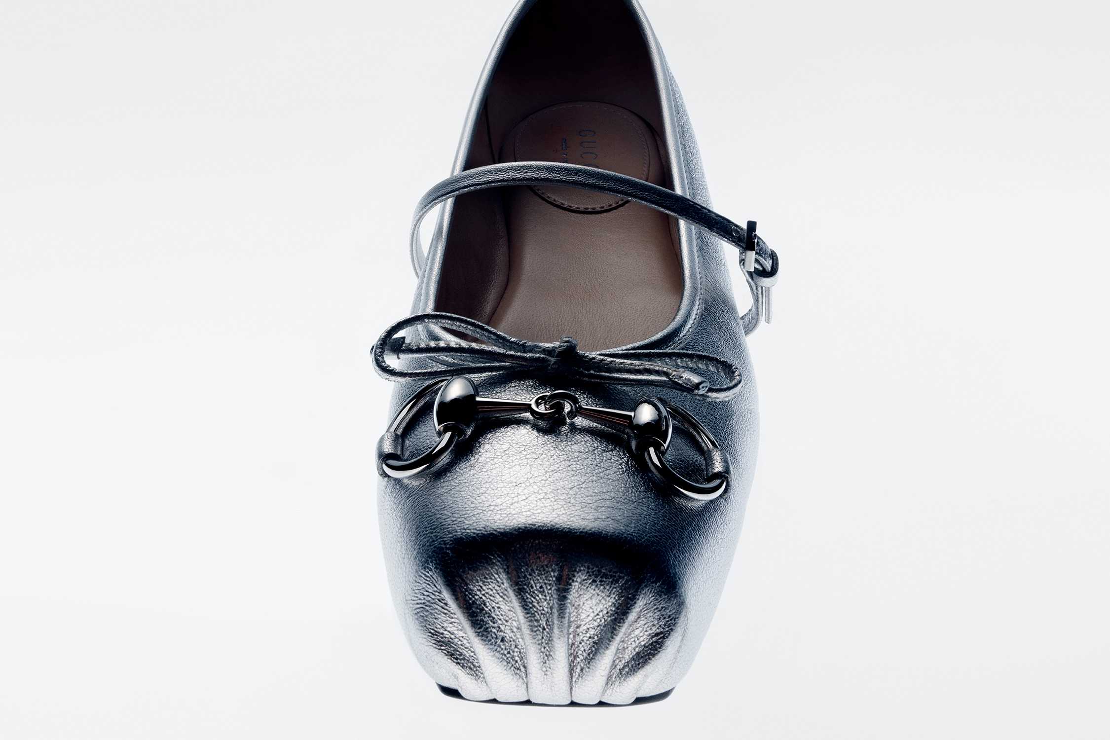 Black Gucci leather ballet flat