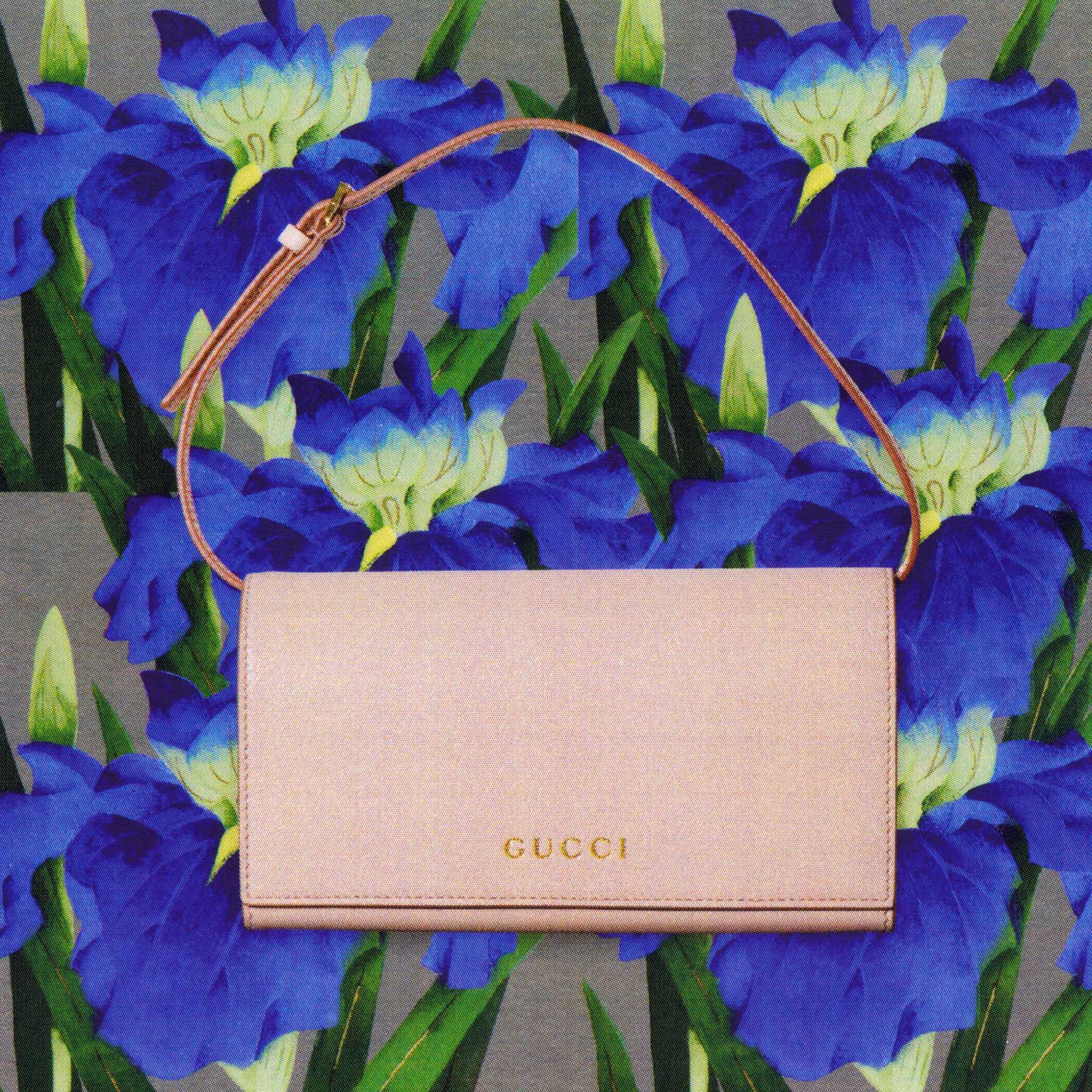 Black zip wallet white lily
