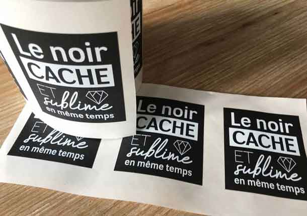 etiquette rouleau basique papier noir