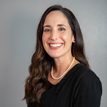 Monica Antolin headshot