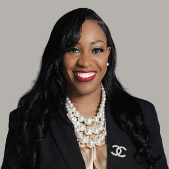 Caroline Elistin headshot