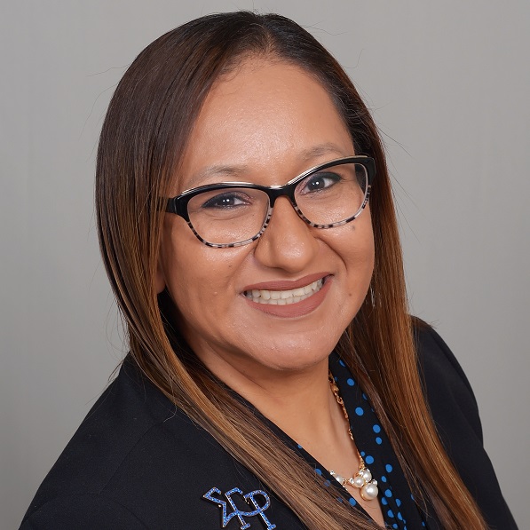 Vanessa Myers headshot