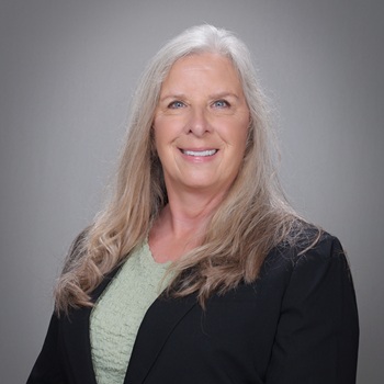 Toni Ann Loftus headshot