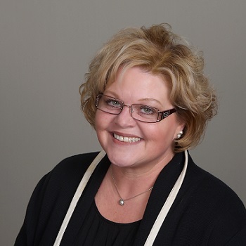 Jennifer Claire headshot