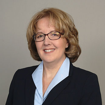 Elaina Mahlan headshot