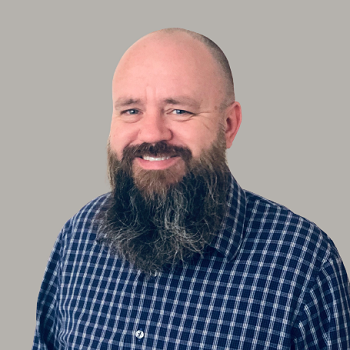 Allen Farina headshot