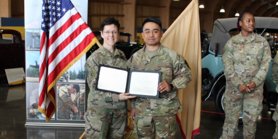 Cliford’s e-enlistment ceremony led by Brigadier General Kidd (left) at Joint Base Lewis-McChord, WA. (Photo provided)