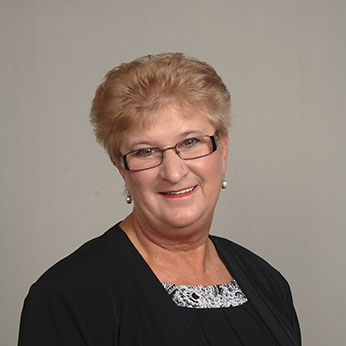 Nancy Szwydek headshot