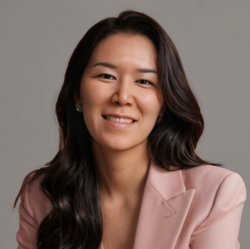 MinJung Hong-DeCapio headshot