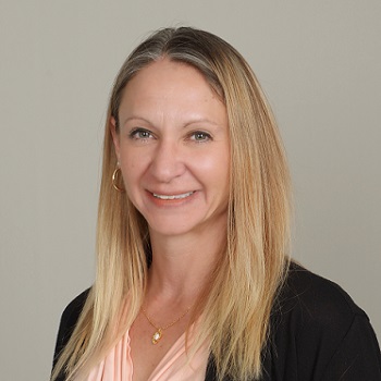 Rachel Goldenstein headshot