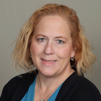 Lisa Riecke headshot