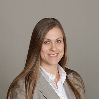 Leslie Johnson headshot