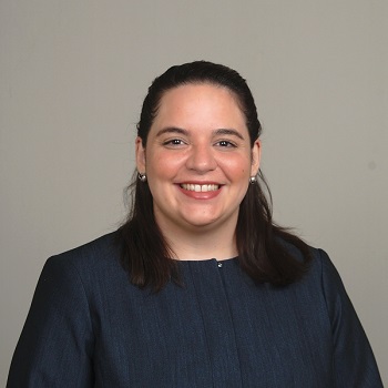 Leticia Mora headshot