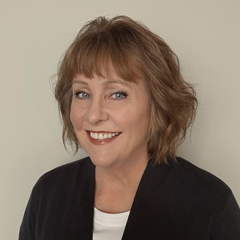 Carrie Stringham headshot