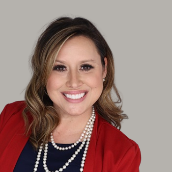 Justina Buck headshot