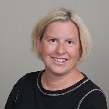Sarah Hamilton headshot