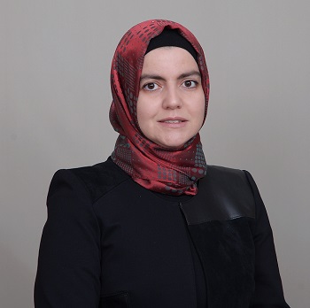 Zeynep Behjet headshot