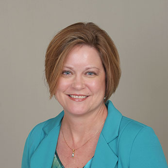 Tessa Holst headshot