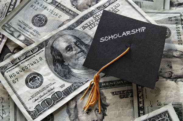 10 Tips to Get a Scholarship for College