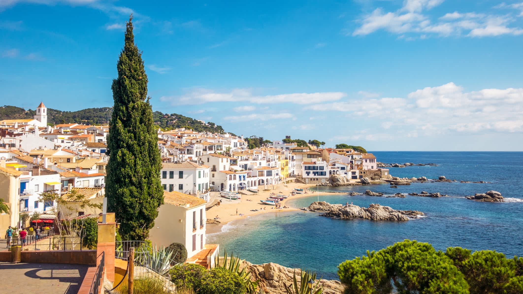 Idyllische Costa Brava Küstenstadt in der Provinz Girona, Katalonien, Spanien. 