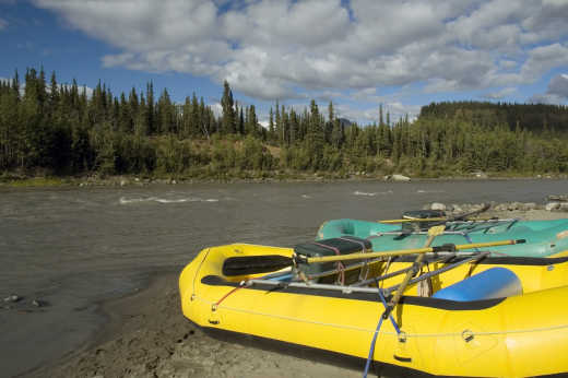 Radeau pour une descente de la rivière Nenana, à Denali, en Alaska