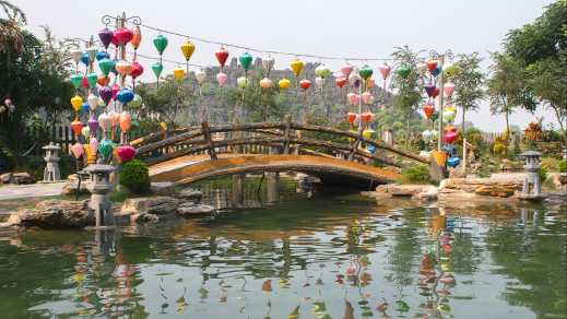 Chinesische Brücke in Tam Coc, Ninh Binh, Vietnam