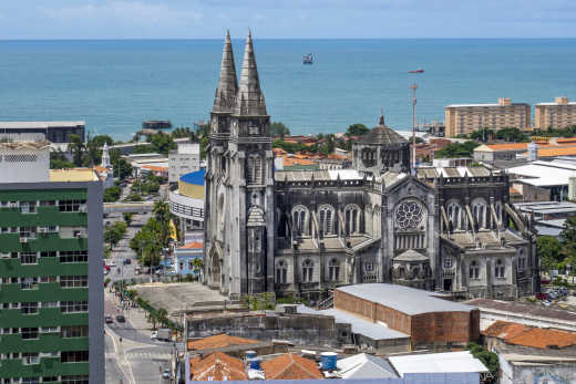 Visitez la cathédrale de Fortaleza, la deuxième plus importante du Brésil