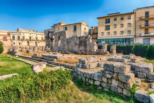 Apollontempel, Wahrzeichen auf der Insel Ortygia, Syrakus, Sizilien, Italien