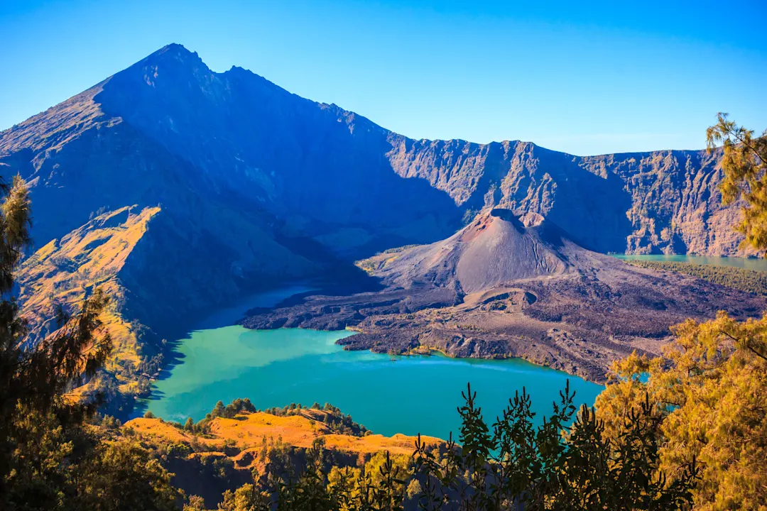 Indonesien Lombok Berg Rinjani Panoramablick auf den Berg Rinjani in Lombok