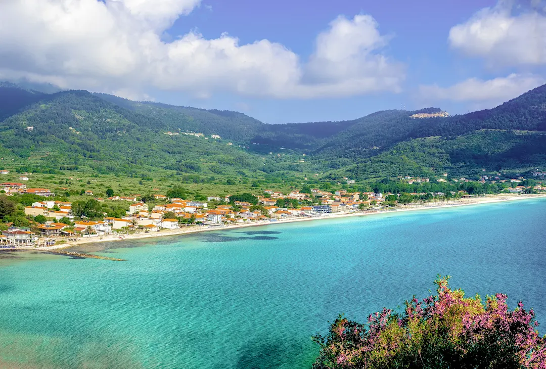 Griechenland, Thassos, Potamia Landschaft mit Potamia-Dorf auf Thassos, Ägäis, Griechenland