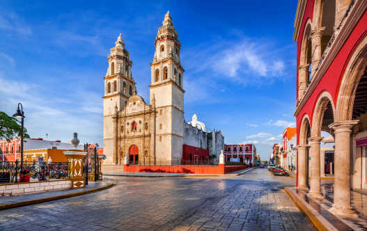 Unabhängigkeitsplatz in der Altstadt von  Campeche.