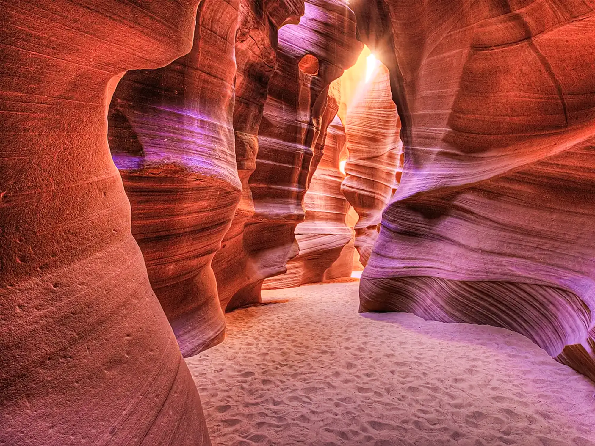 Sandsteinformationen im Antelope Canyon, ein Naturwunder. Page, Arizona, USA.
