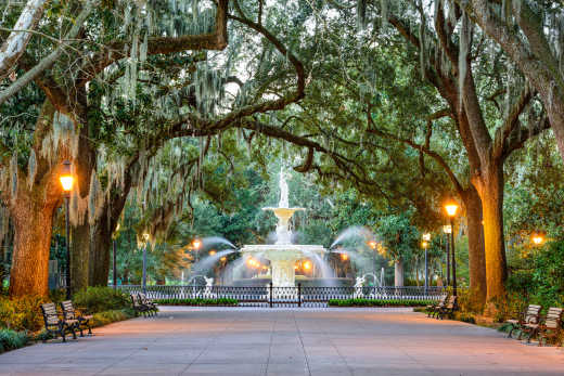 Baladez-vous dans le parc de Forsyth à Savannah pendant votre road trip sur la côte Est des Etats-Unis