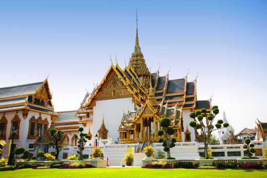 Der Große Palast in Bangkok zählt zu den besonderen Sehenswürdigkeiten 