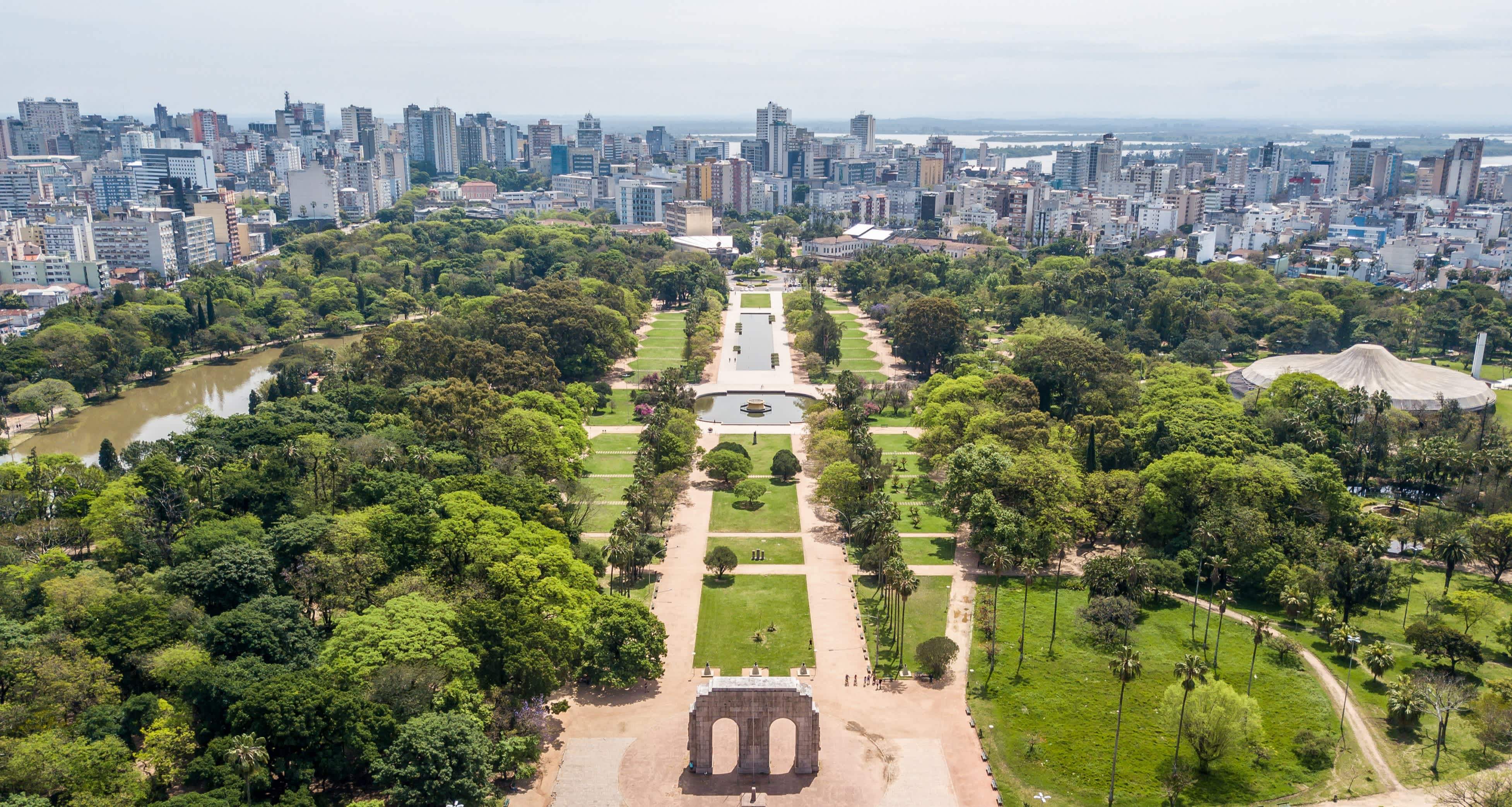 Vue du hait du Parc da Redenção à Porto Alegre
