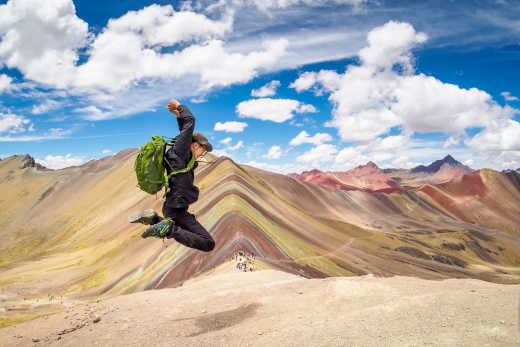 Les collines colorées des Rainbow Mountains à proximité de Cusco au Pérou