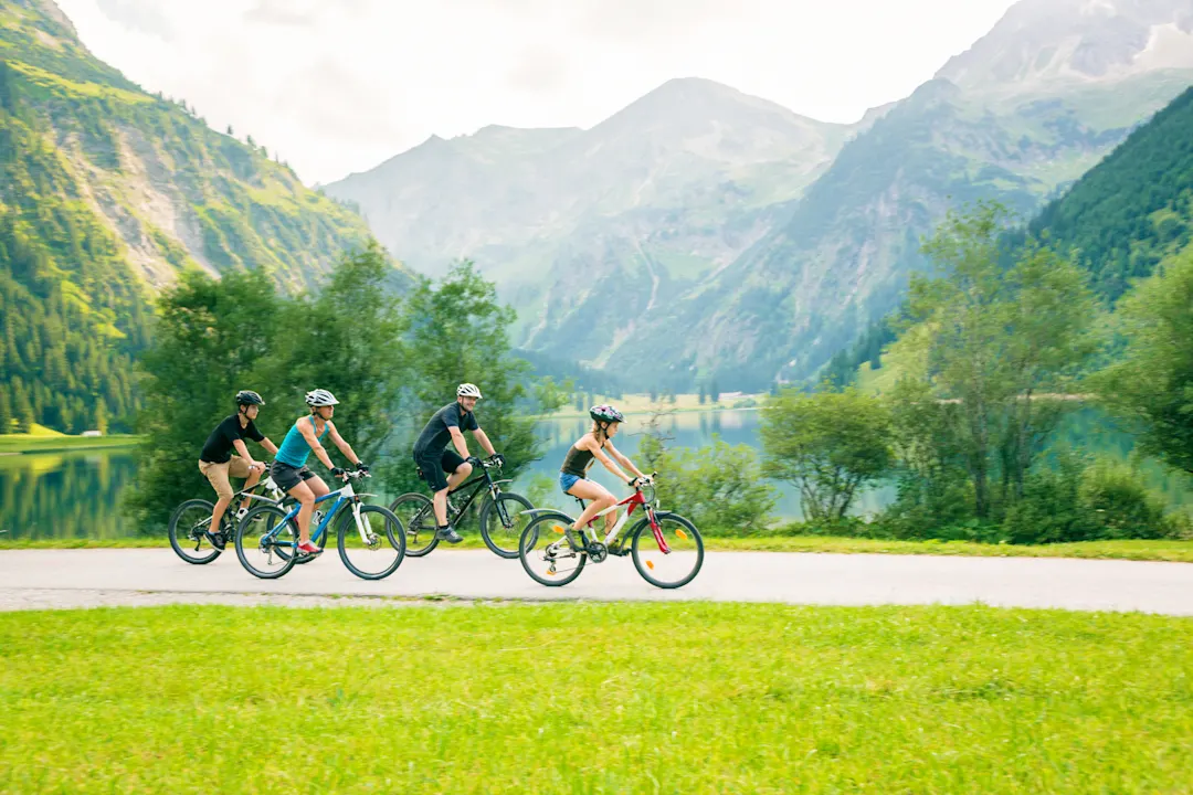 Family, Bicycle, Cycling, Austria, Lake