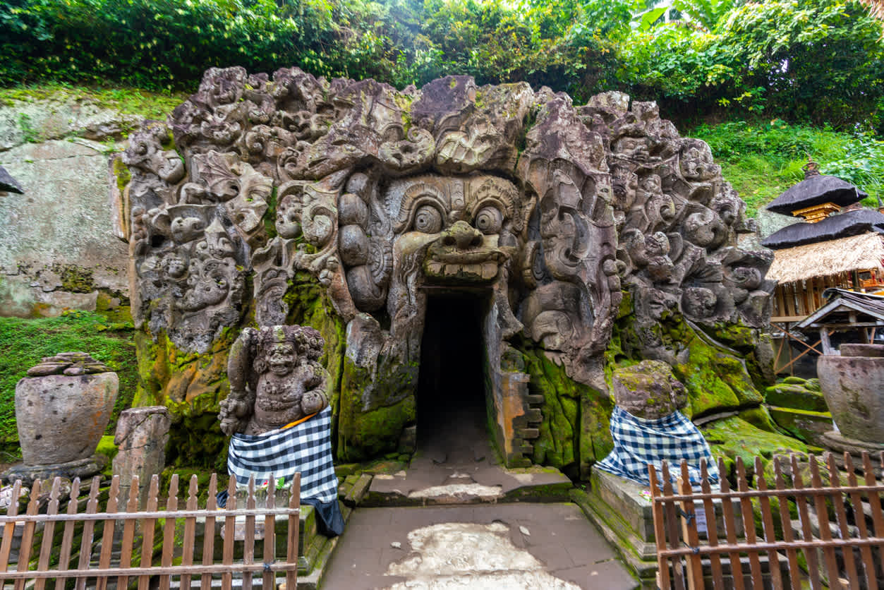 Grotte des éléphants de Goa Gajah à Bali en Indonésie