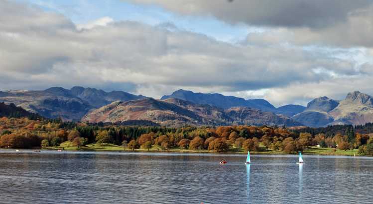 Geniet van een prachtig uitzicht tijdens een Lake District tourtocht met tourlane
