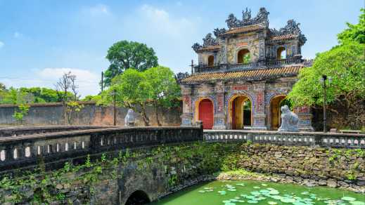 Vue sur la magnifique porte de la citadelle d'Osttor que vous pourrez découvrir pendant votre séjour dans la ville de Huê au Vietnam.