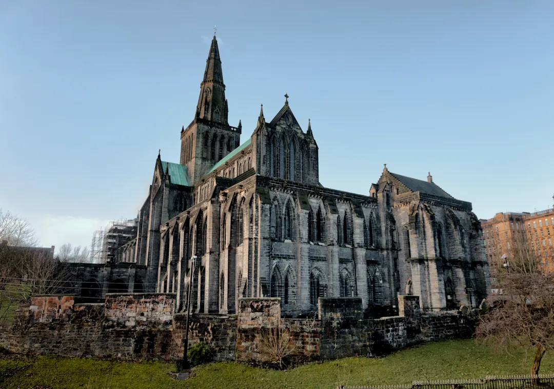 Blick auf die Kathedrale von Glasgow in Schottland