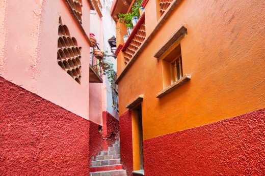 Guanajuato, célèbre ruelle du baiser Callejon del Beso